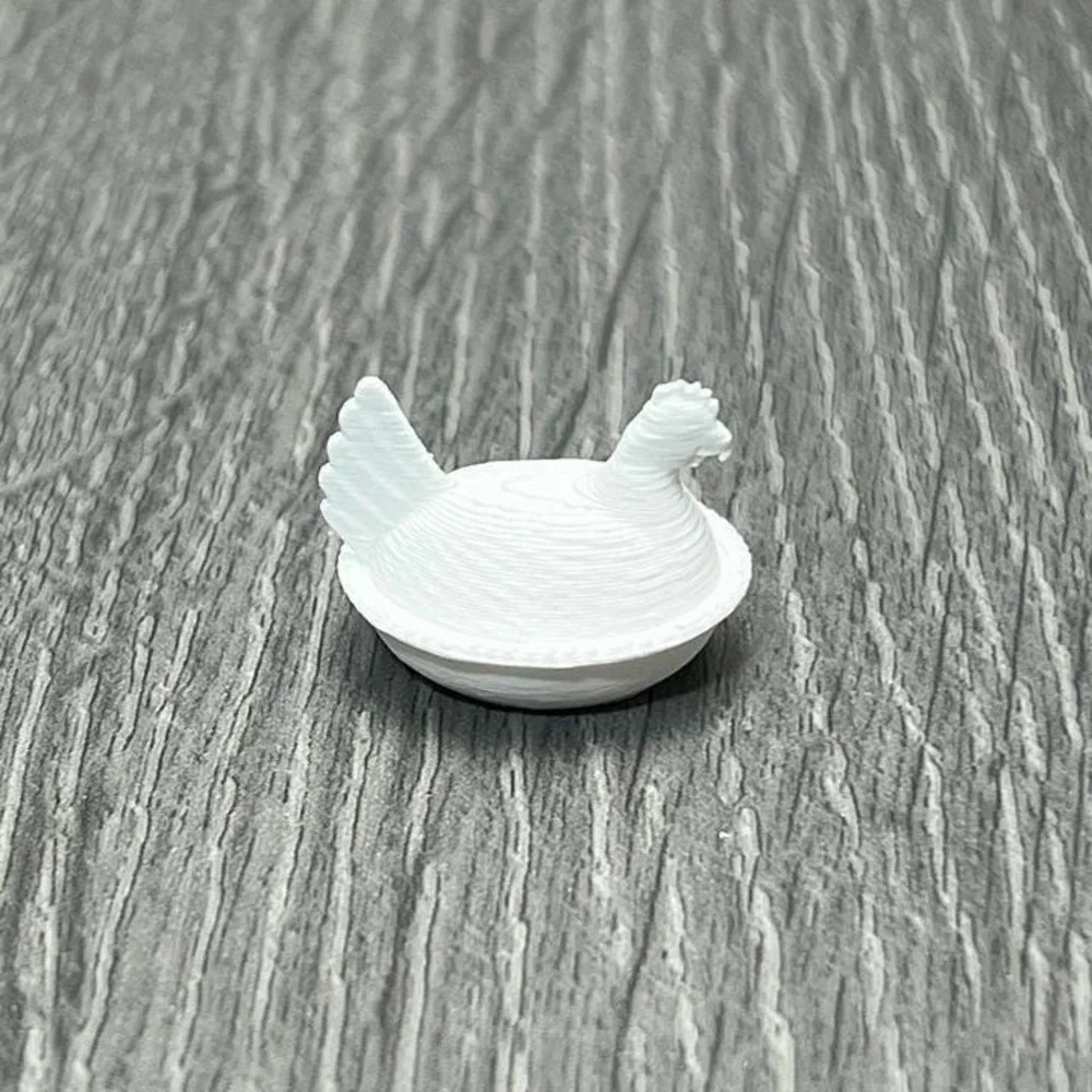 Set of 5 Vintage Style Hen on Nest – 1:12 Scale Dollhouse Miniature White